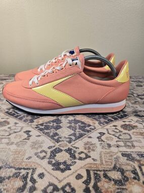 Brooks Vantage Heritage Collection Women Shoes Size 11
